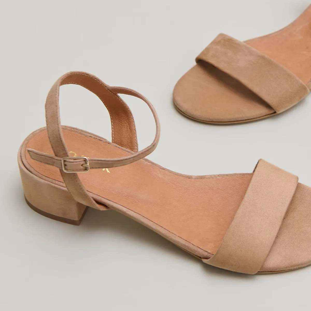 225- Via Bis Velours Camel