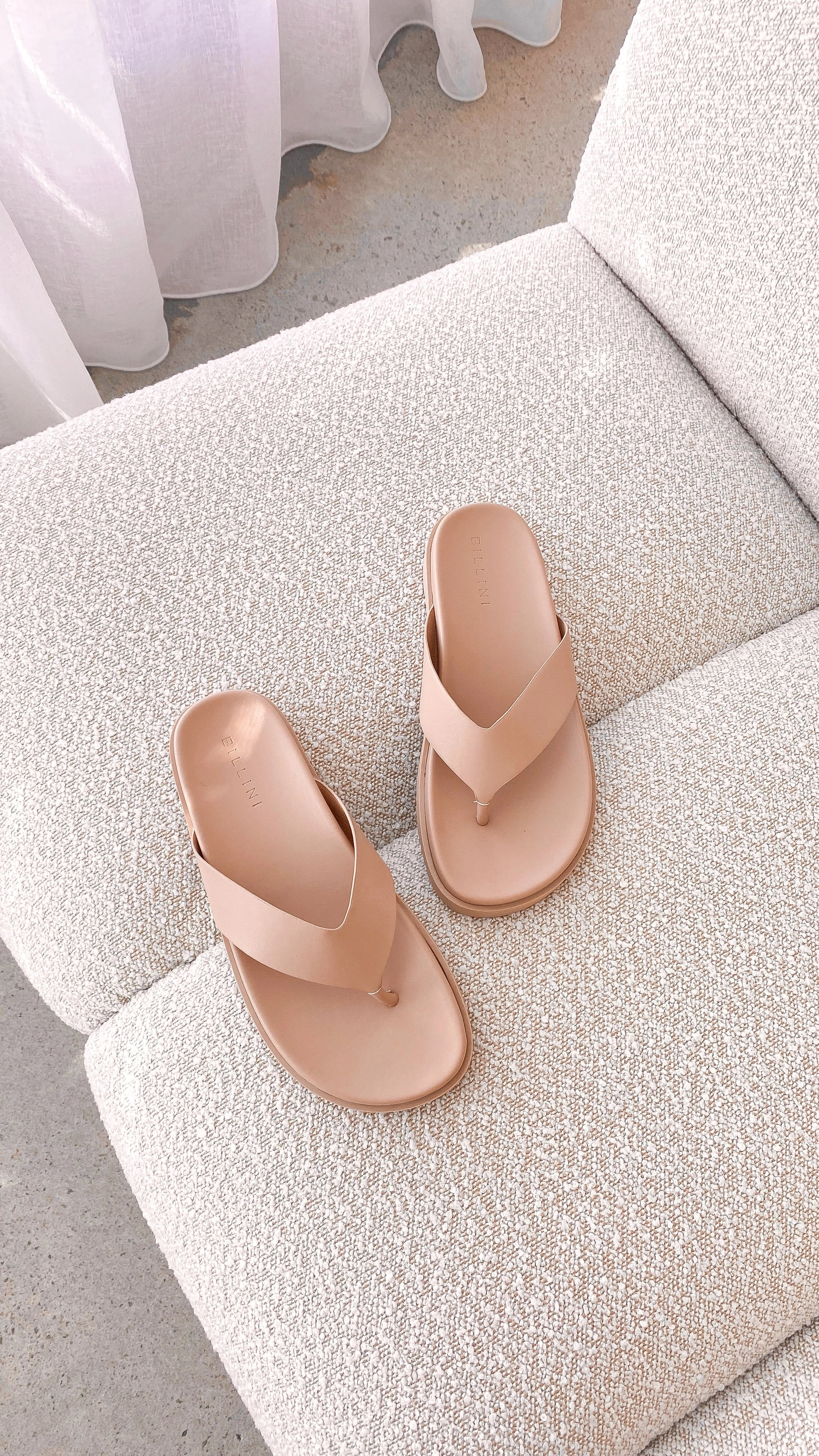 Aila Thong - Light Clay