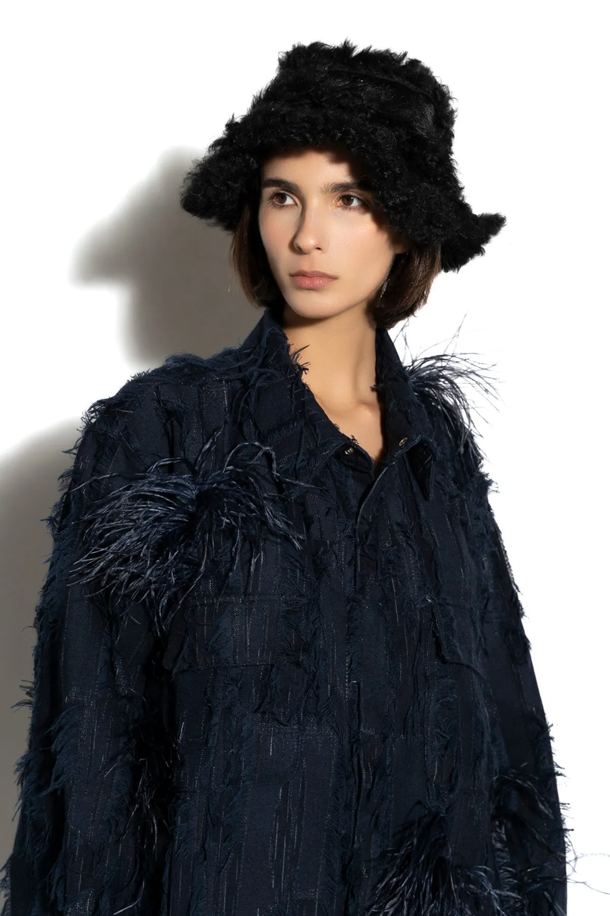 BLACK BUCKET HAT