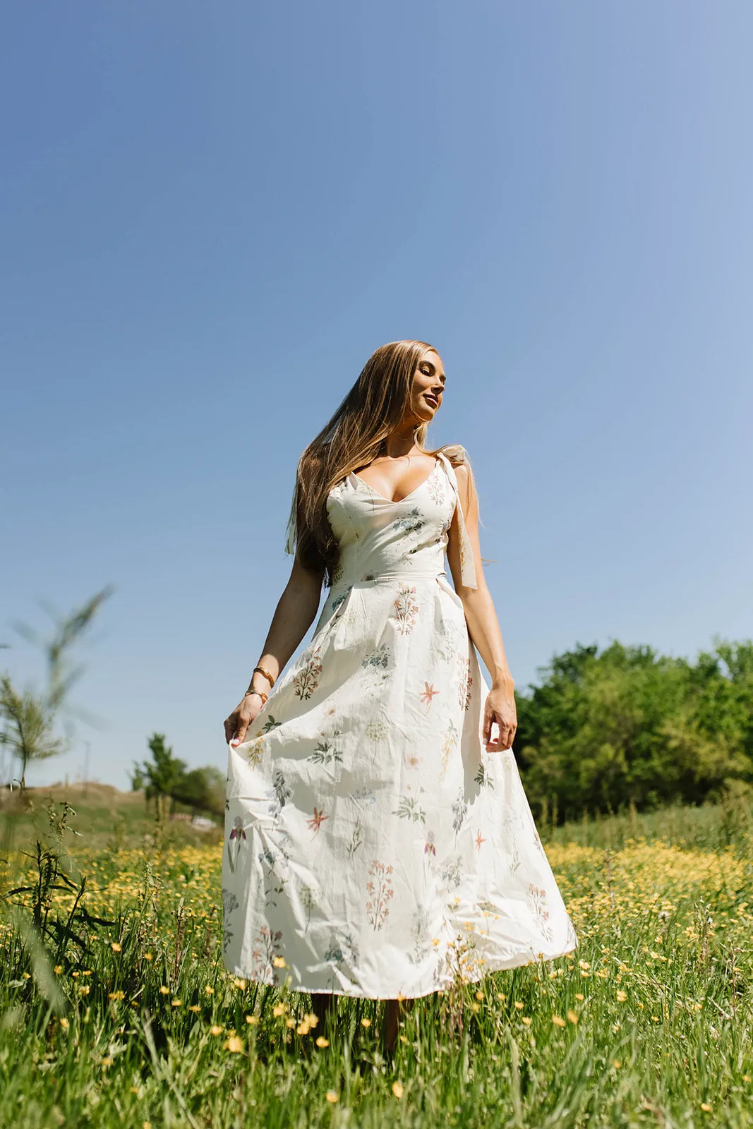 Fawna Floral Midi Dress in Cream