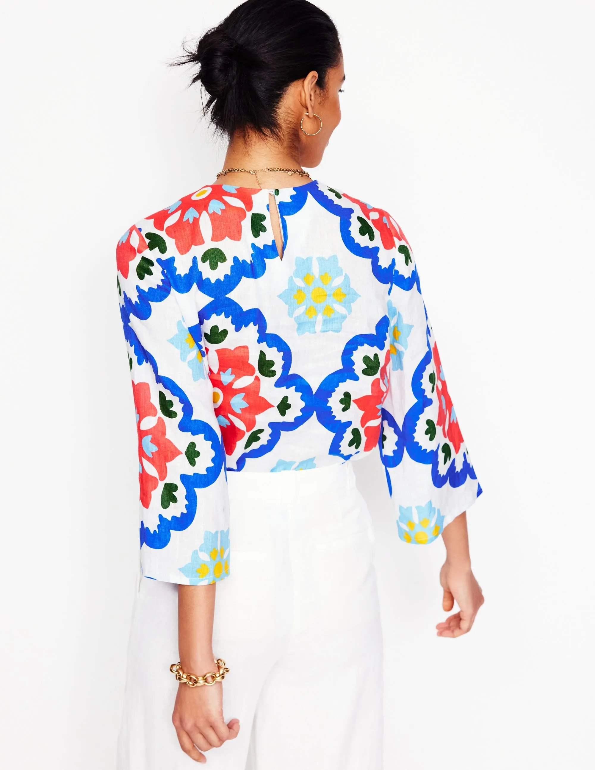 Fluted Sleeve Linen Top-Ivory. Bloom Geo