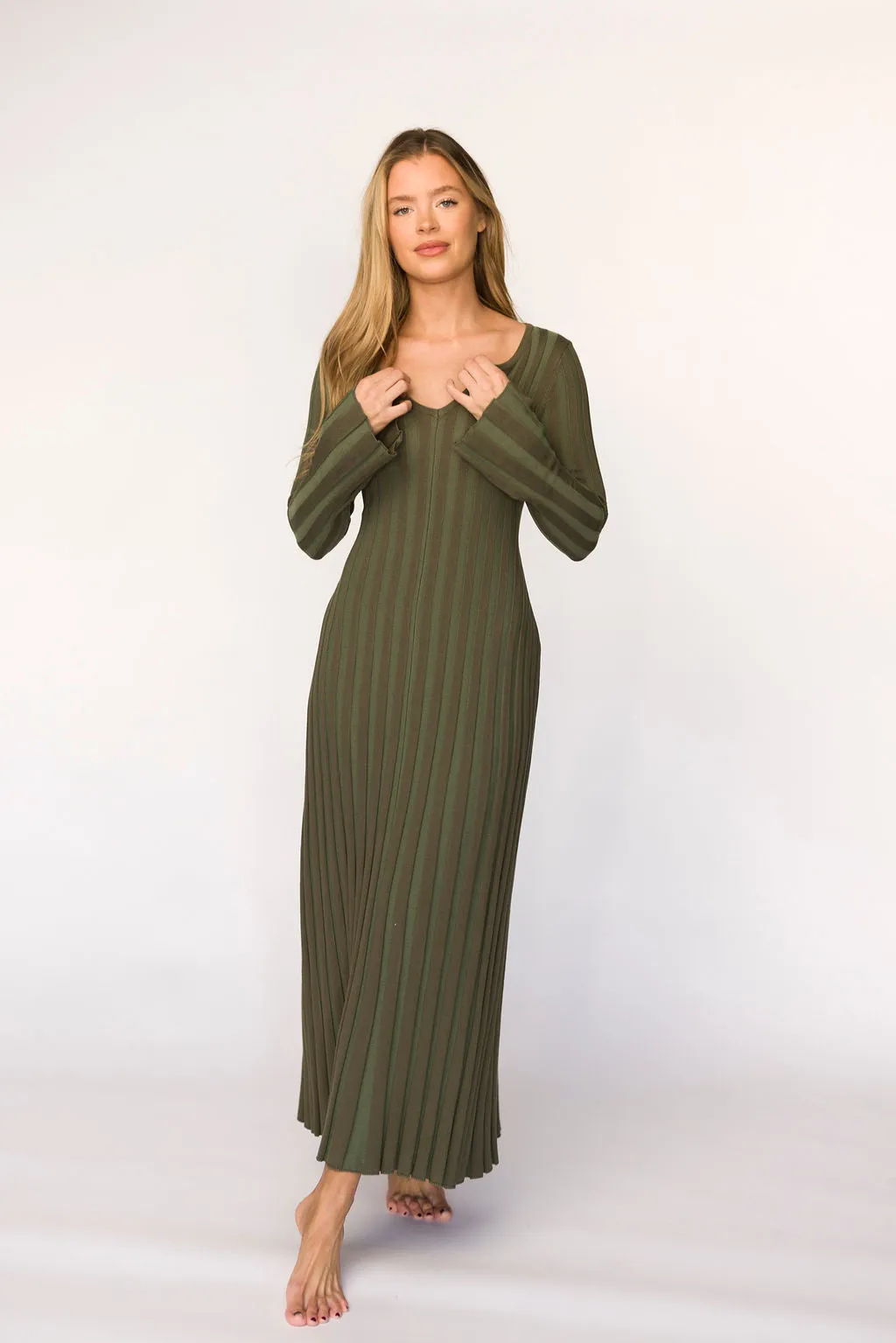 Hadley Long Sleeve V-Neck Knit Maxi Dress in Olive- Bump Friendly