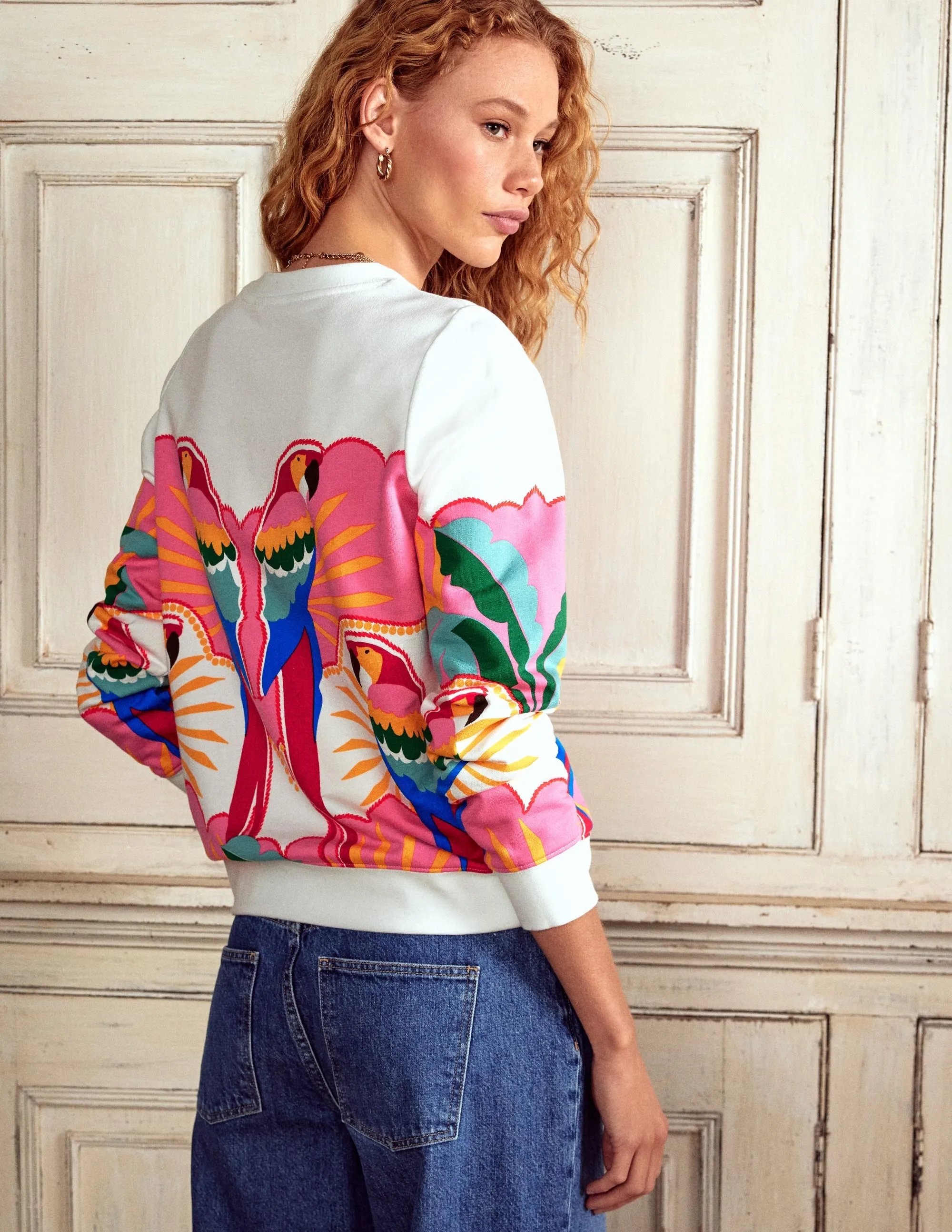 Hannah Printed Sweatshirt-Multi. Paradise Parrot