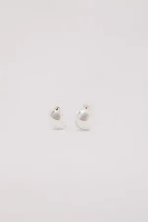 HEAVEN MAYHEM KY SMOOTH SILVER HOOP EARRING