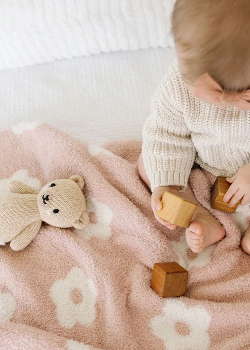 Pink Daisy Plush Blanket